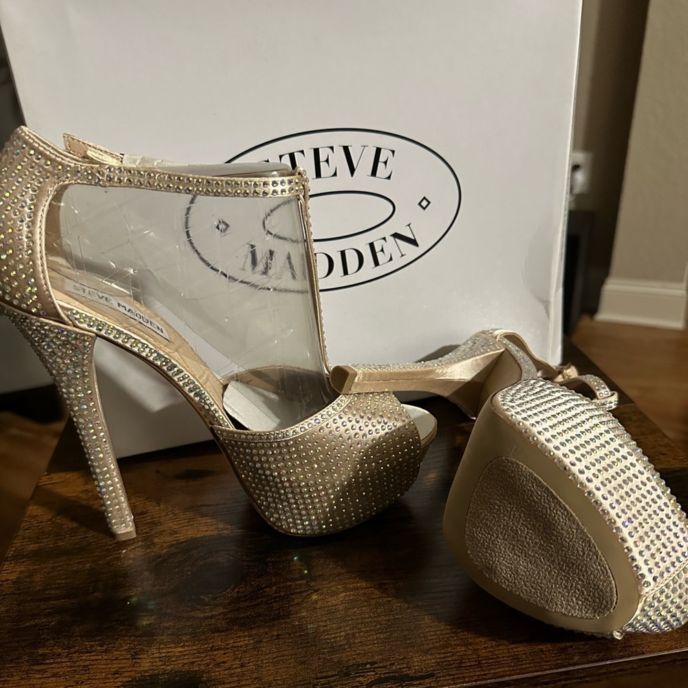 Steve Madden W 8 1/2, Gold Stiletto, High Heels Ankle Strap, Open Toe!
